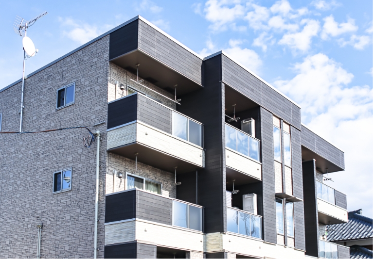 RC造／３F／賃貸マンション／ファミリータイプ８戸　写真