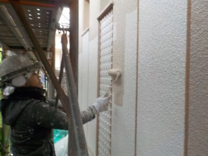 外壁塗装中！~中塗り・上塗り～ 本文画像