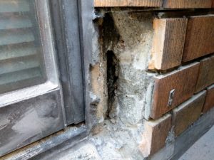 予想通りの漏水箇所、、、処置するも止まらず、、、 本文画像