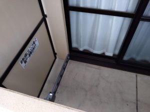 隔て板の交換 本文画像