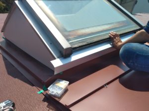 トップライト(天窓)の漏水 本文画像