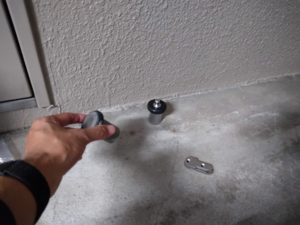 ドアの戸当り交換 本文画像