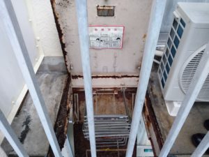 避難ハッチの劣化 本文画像