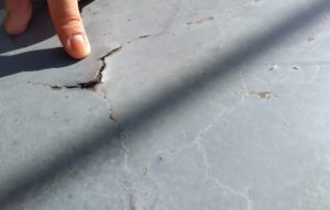 ベランダは共有部だけど・・・ 本文画像