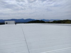 折板屋根　シーリング工事 本文画像