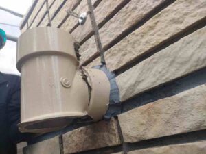 破断した樋 本文画像