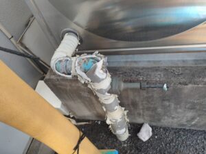 傷んだ露出管 本文画像