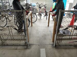 自転車スタンドの取り付け 本文画像