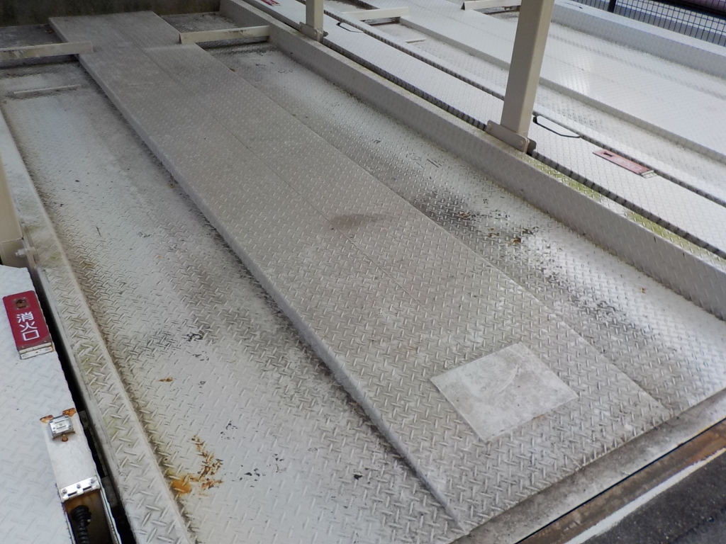 機械式駐車場 本文画像