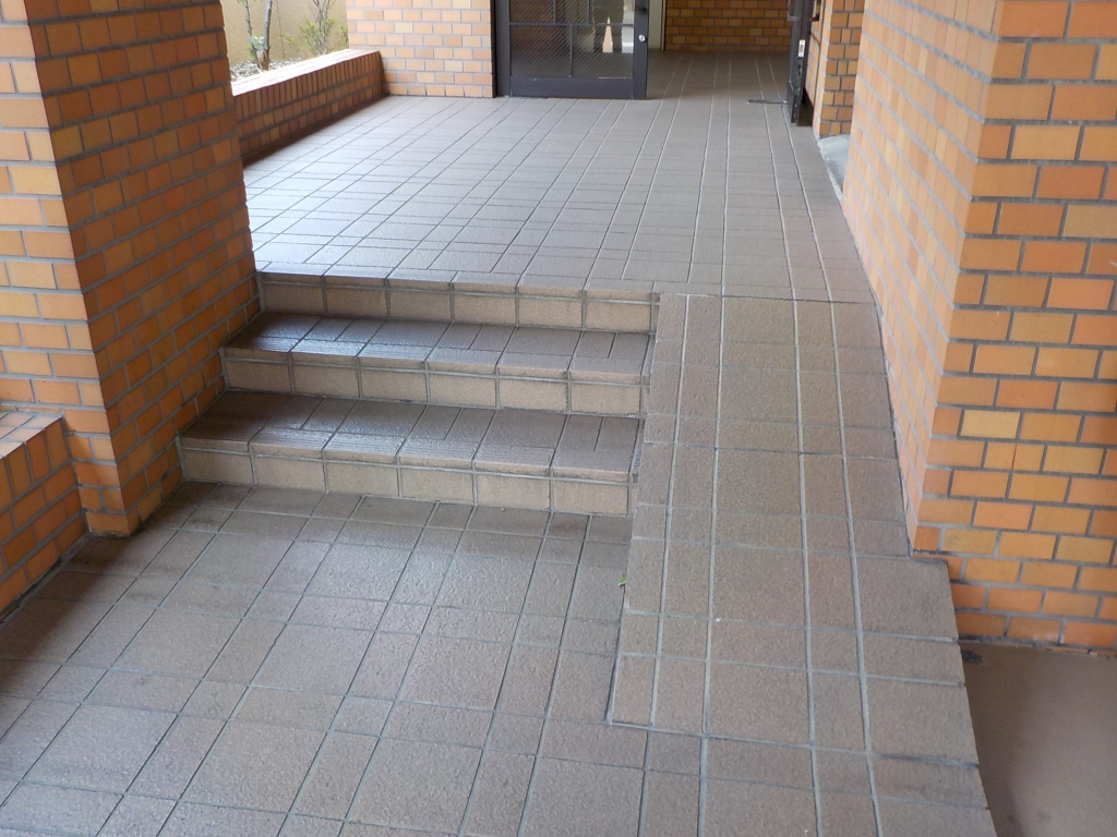 エントランススロープ工事 本文画像